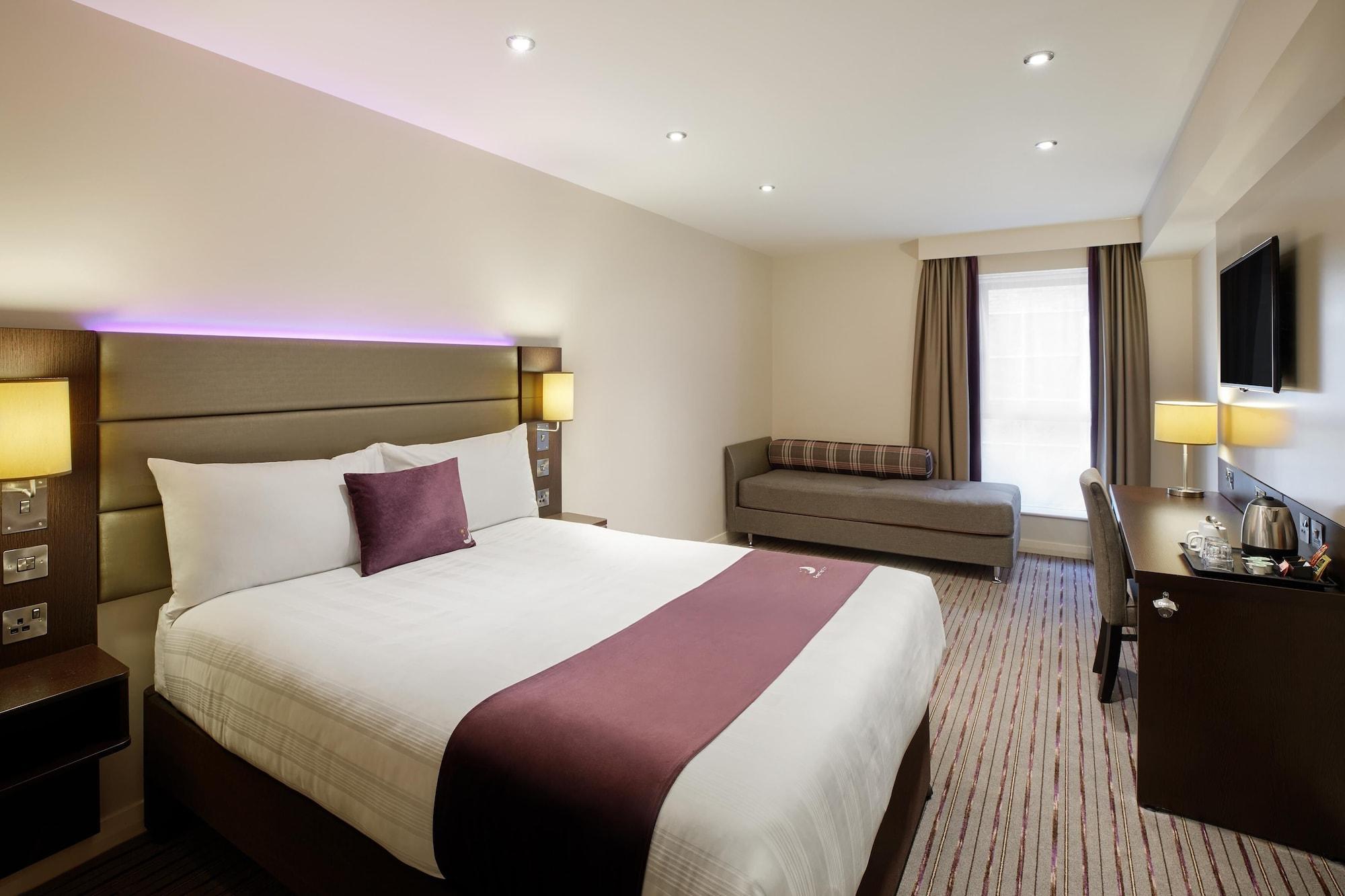 Varios Premier Inn Bridgwater Gateway - M5 J24
