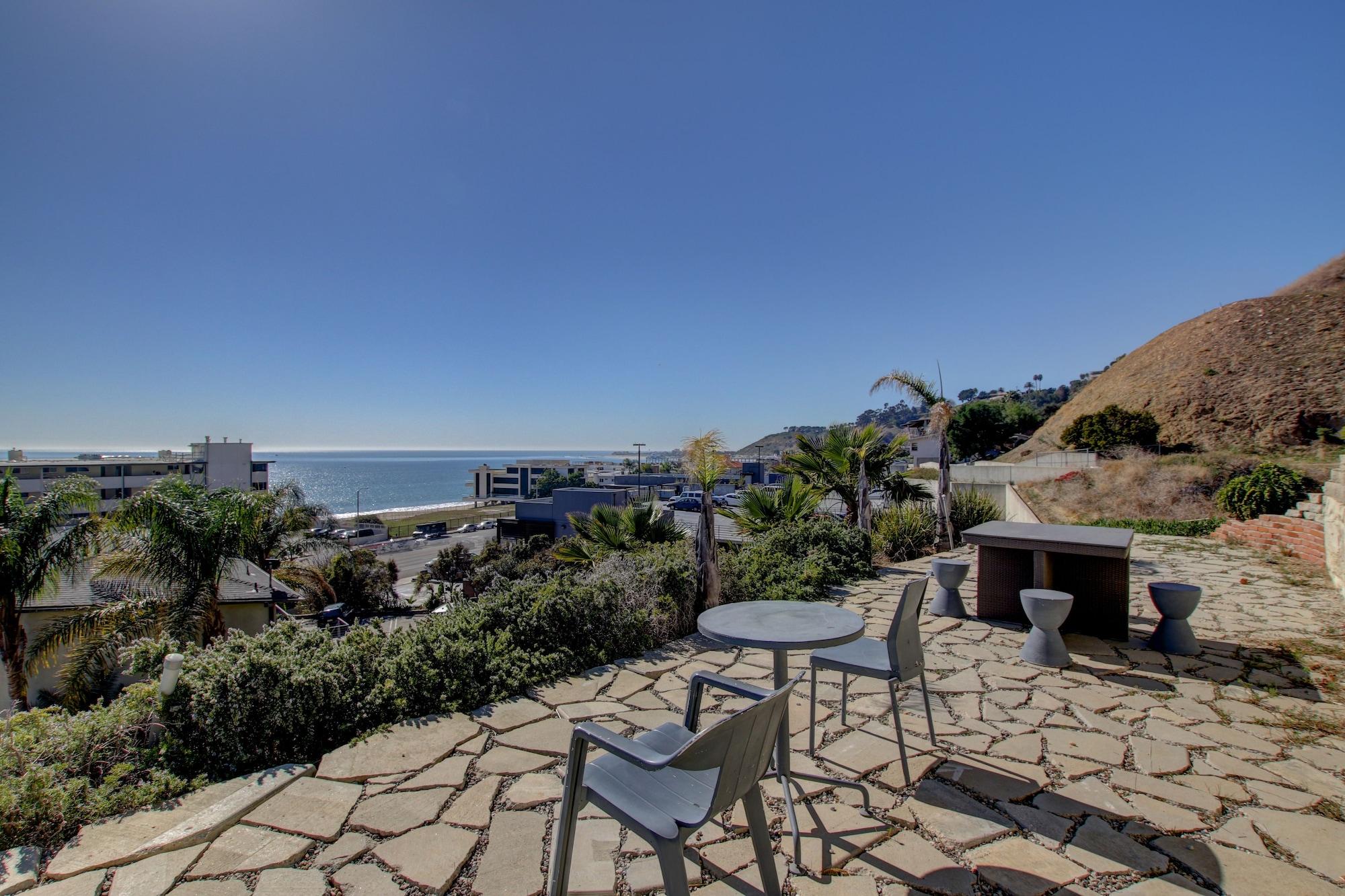 Restaurant The M Malibu