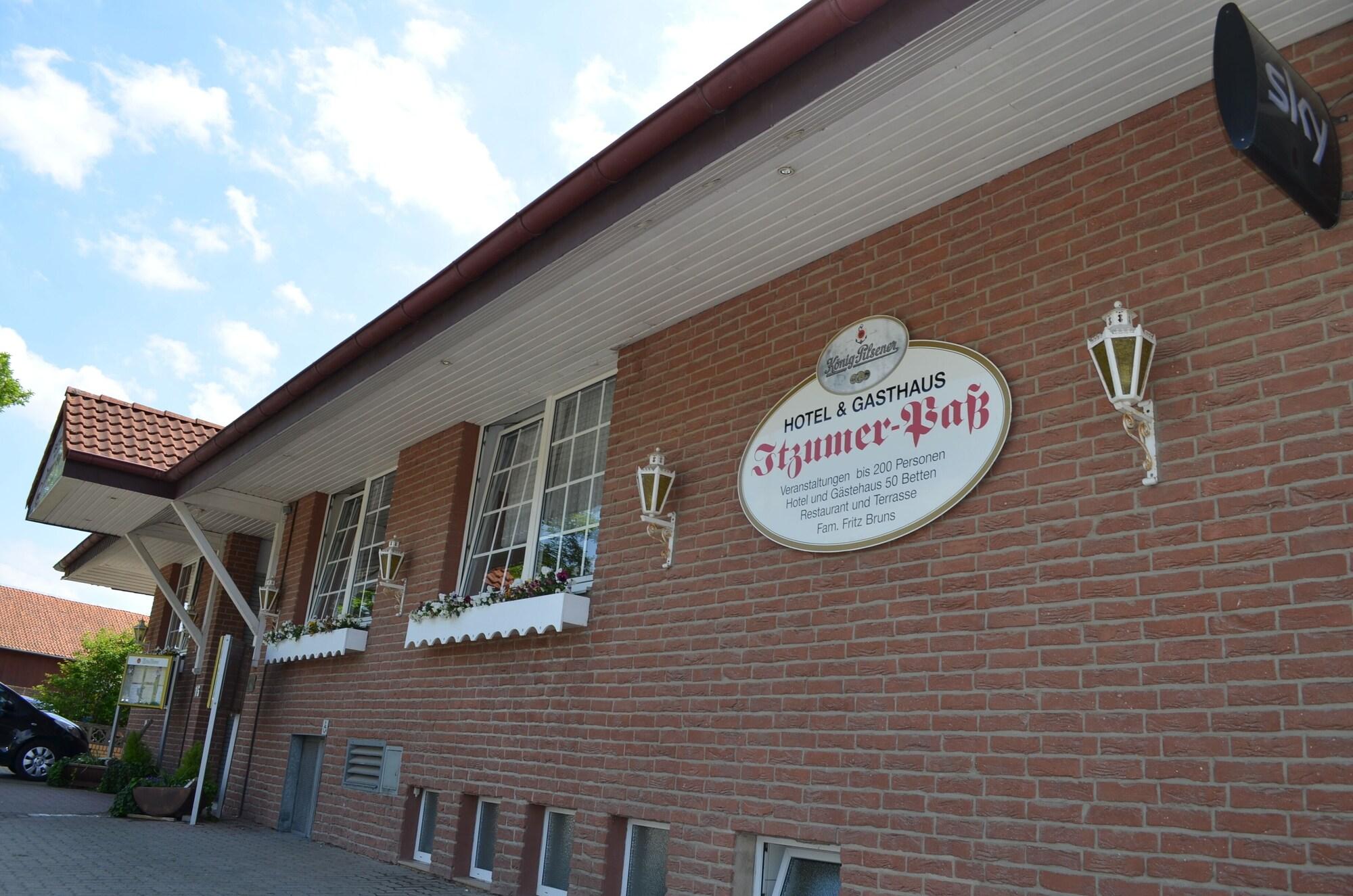 Vista Exterior Hotel & Restaurant Itzumer Paß