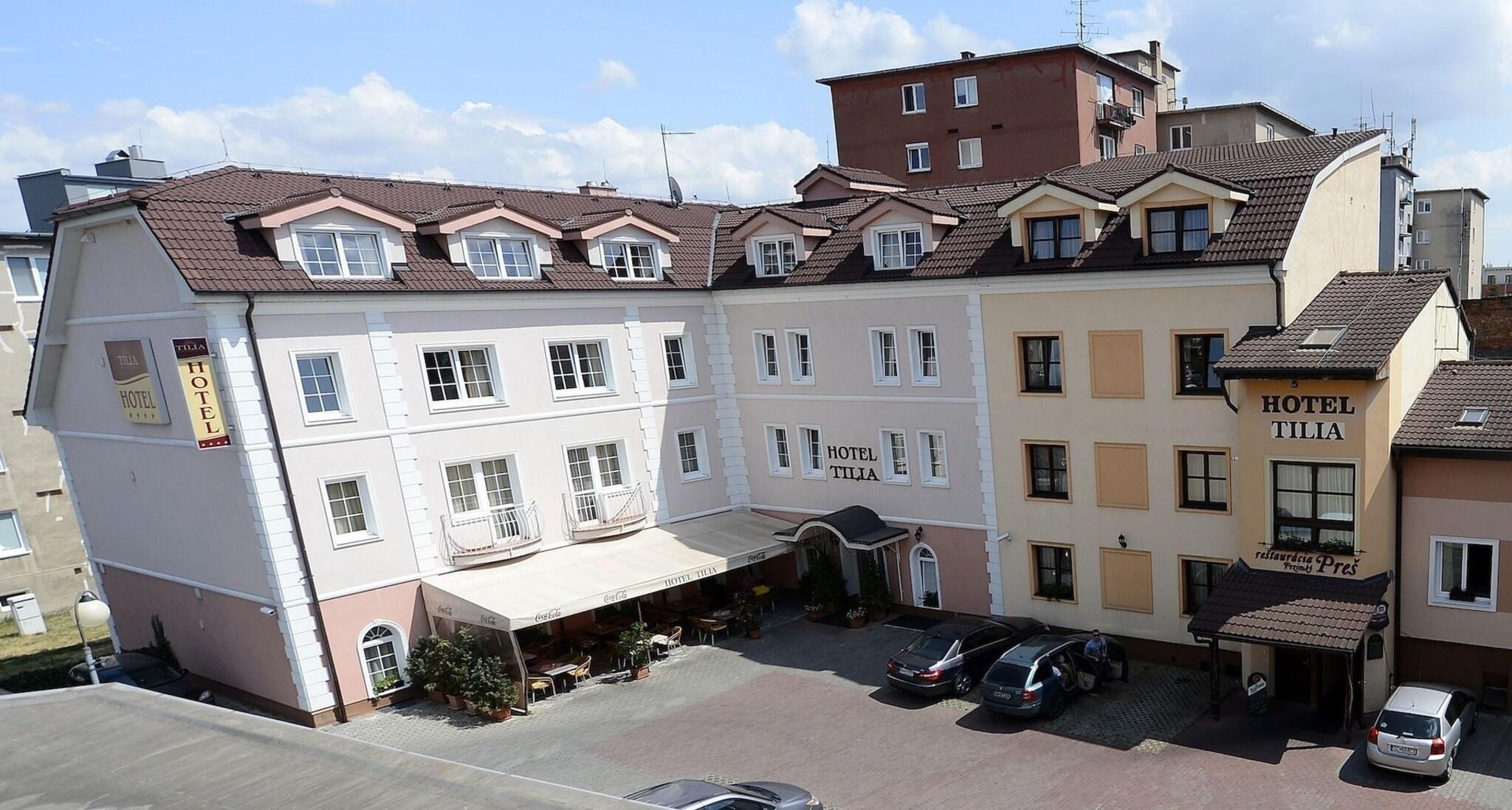 Vista Exterior Hotel Tilia