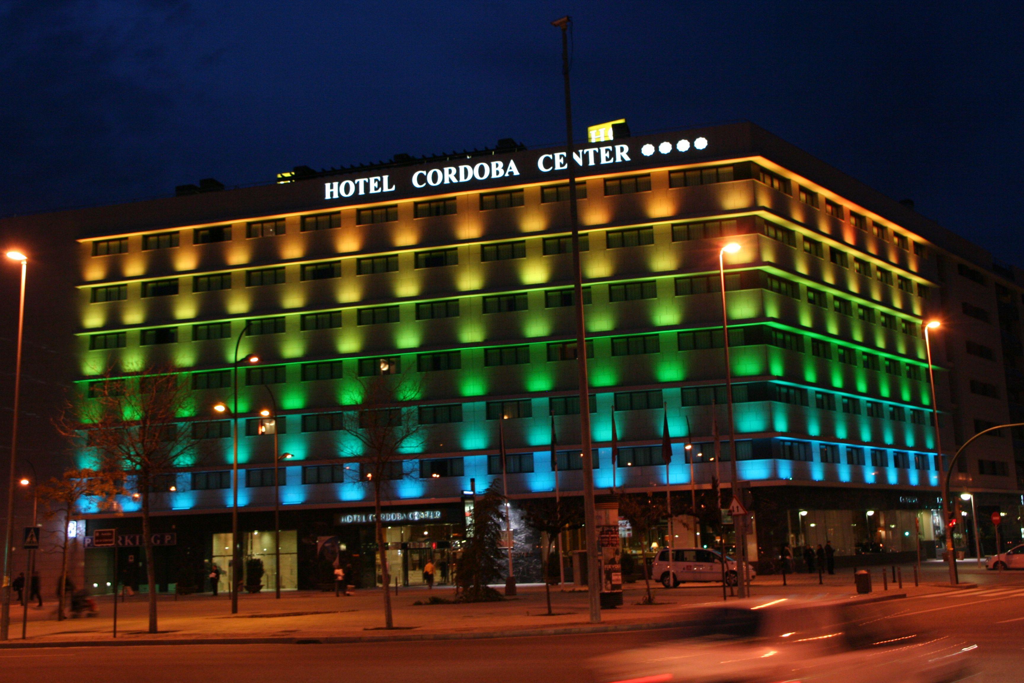 Vista Exterior Hotel Córdoba Center