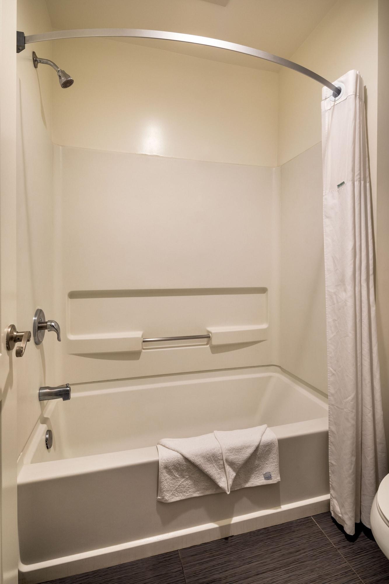 Equipamiento de Habitación Travelodge by Wyndham LAX