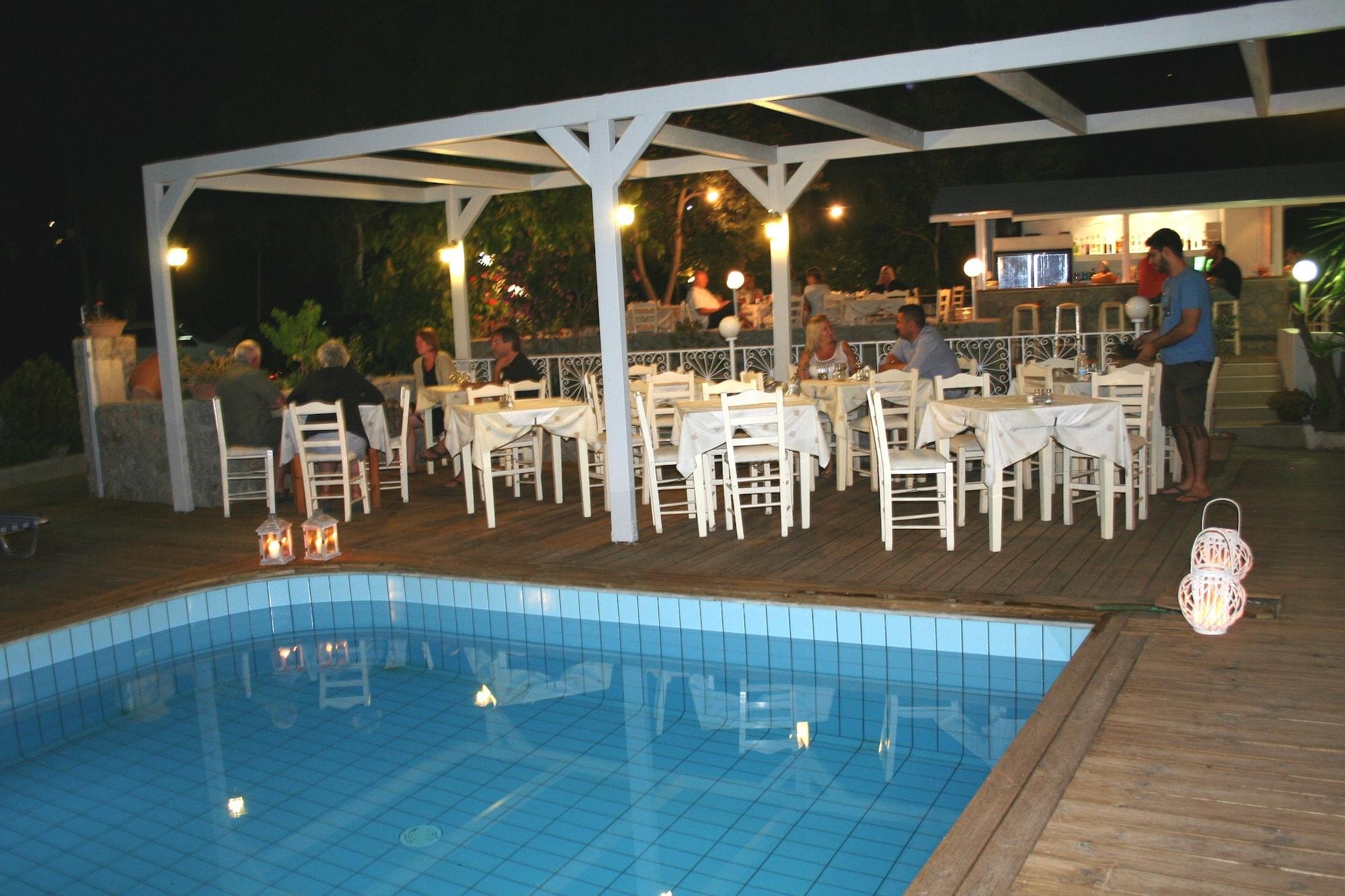 Restaurant Naiades Almiros River Hotel