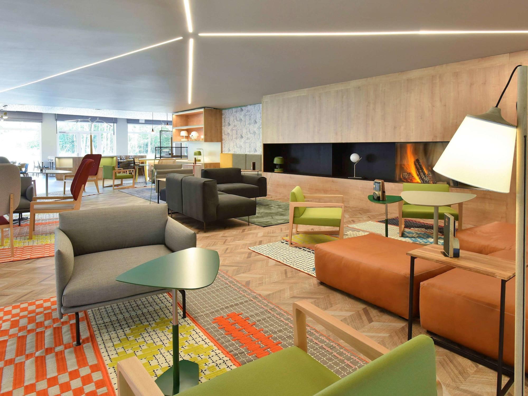 Bar/Salón Novotel Wavre Brussels East Hotel