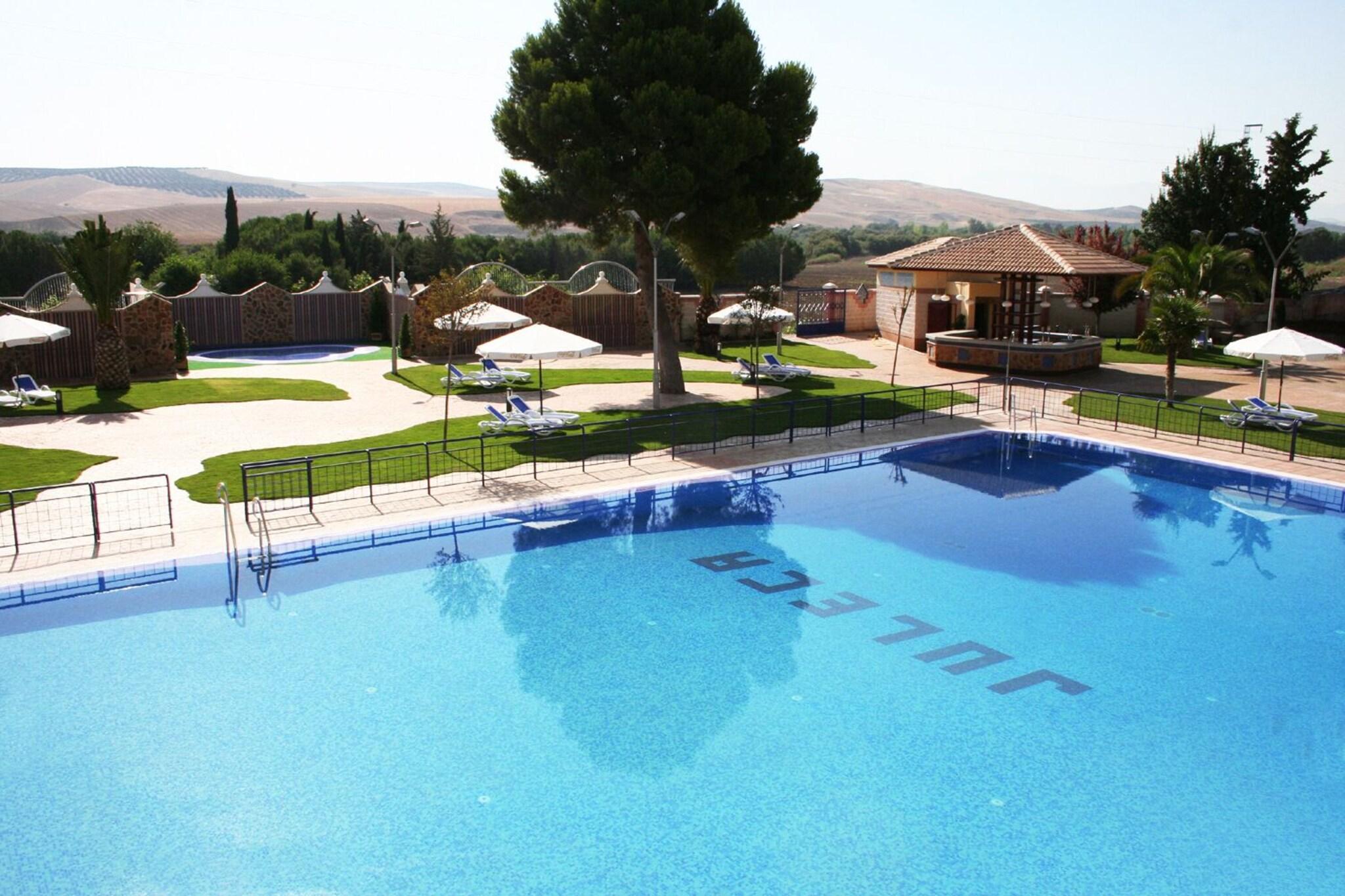 Vista Piscina Hotel Juleca