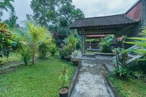 Alojamiento - Vaneka Garden House