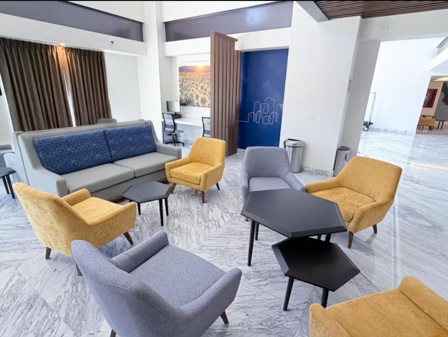 Vista Lobby Holiday Inn Express & Suites Los Mochis Centro