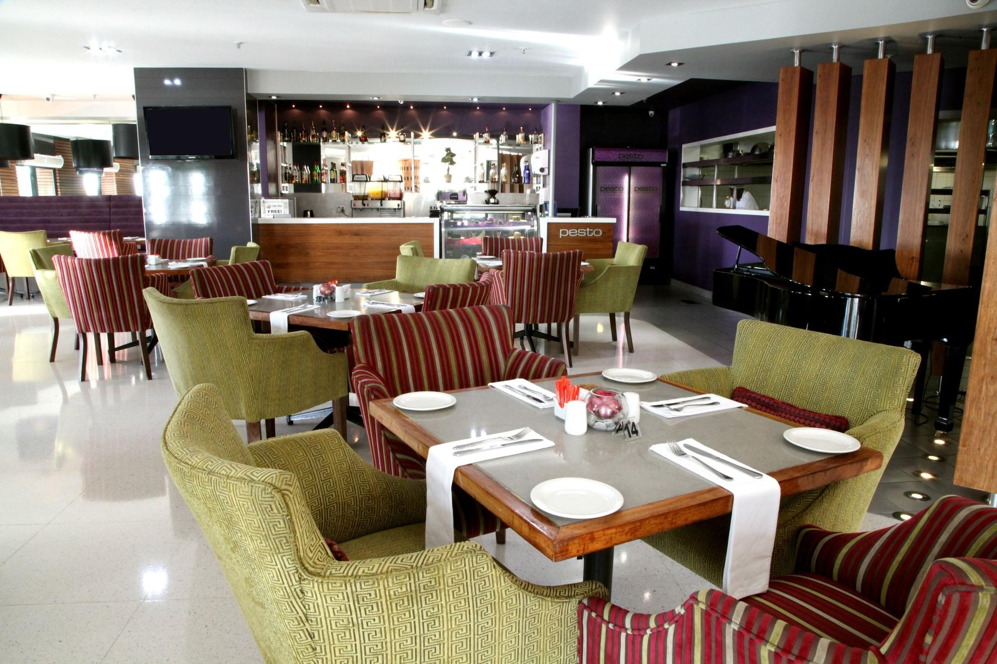 Restaurant First Group The Palace All-Suite