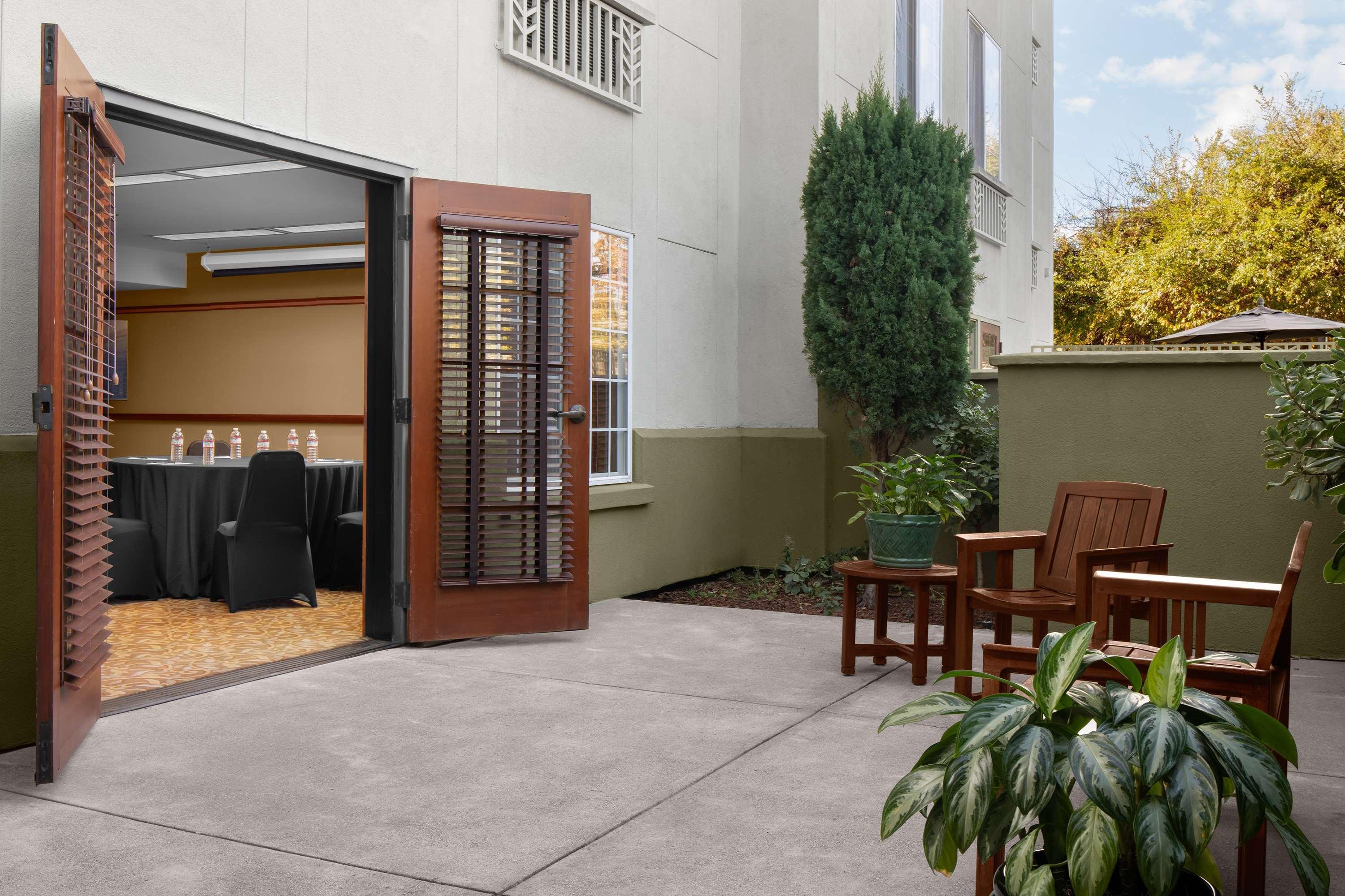 Centro de Negocios Larkspur Landing Sunnyvale