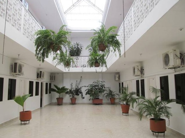 Vista Lobby Hotel Royal Plaza