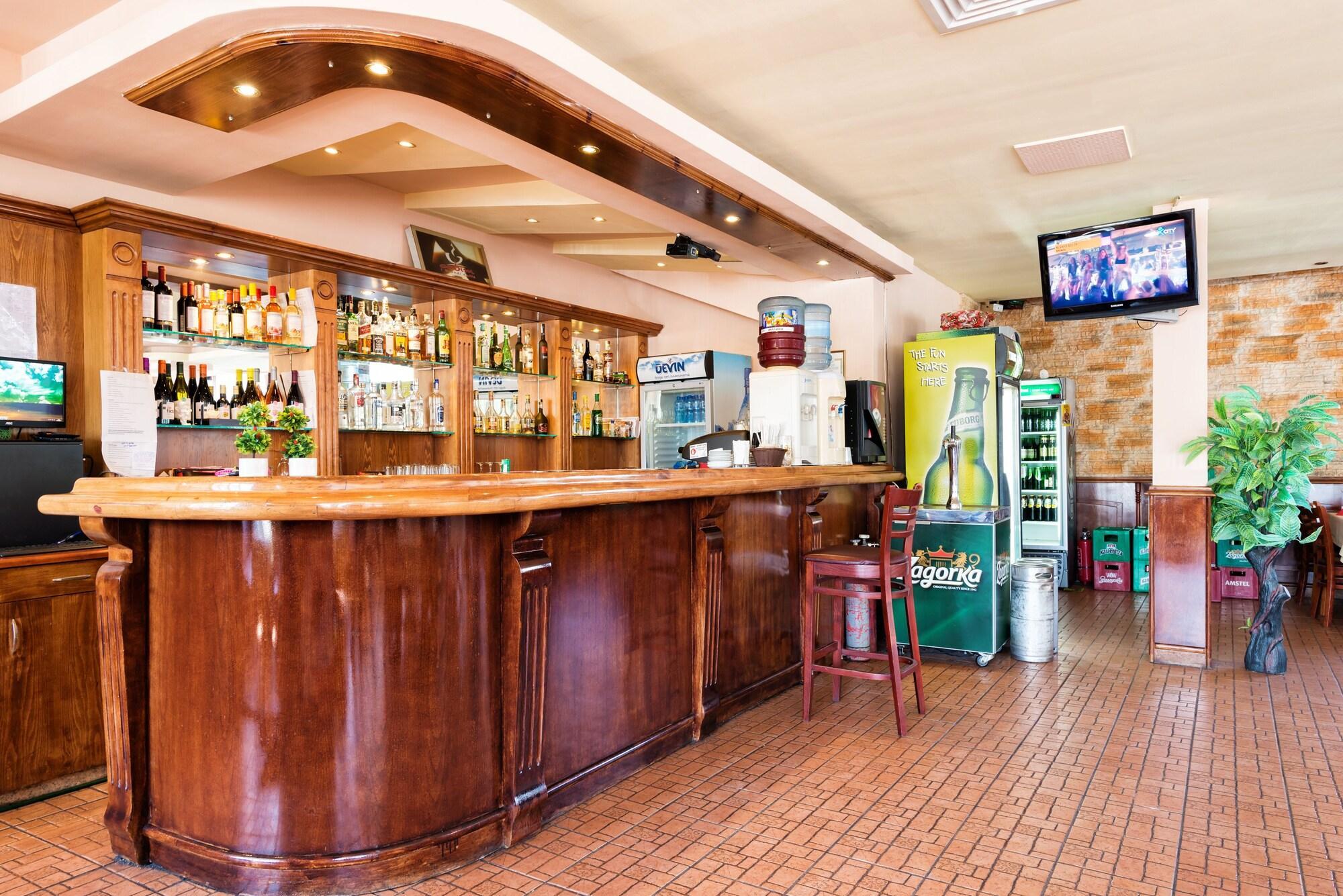 Bar/Salón Hotel Avenue