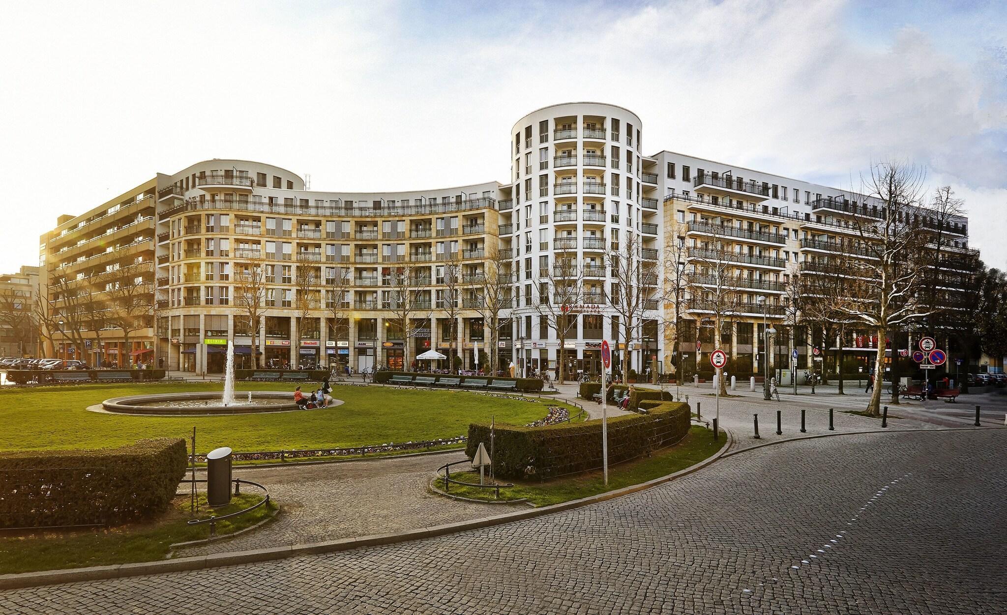 Varios HYPERION Hotel Berlin
