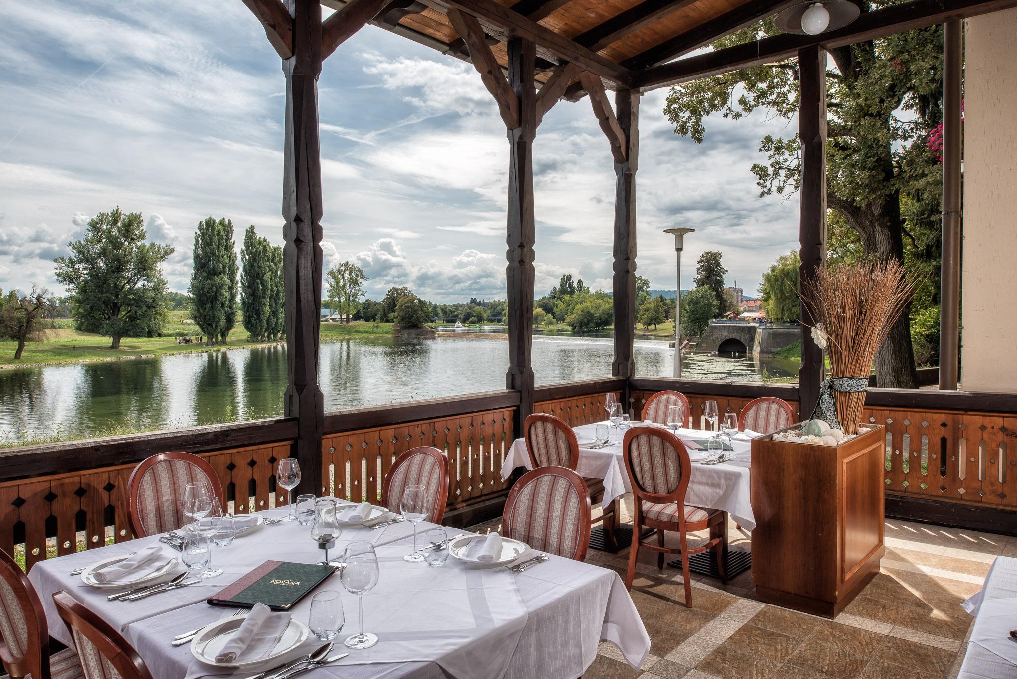 Vista Exterior Hotel Korana Srakovcic
