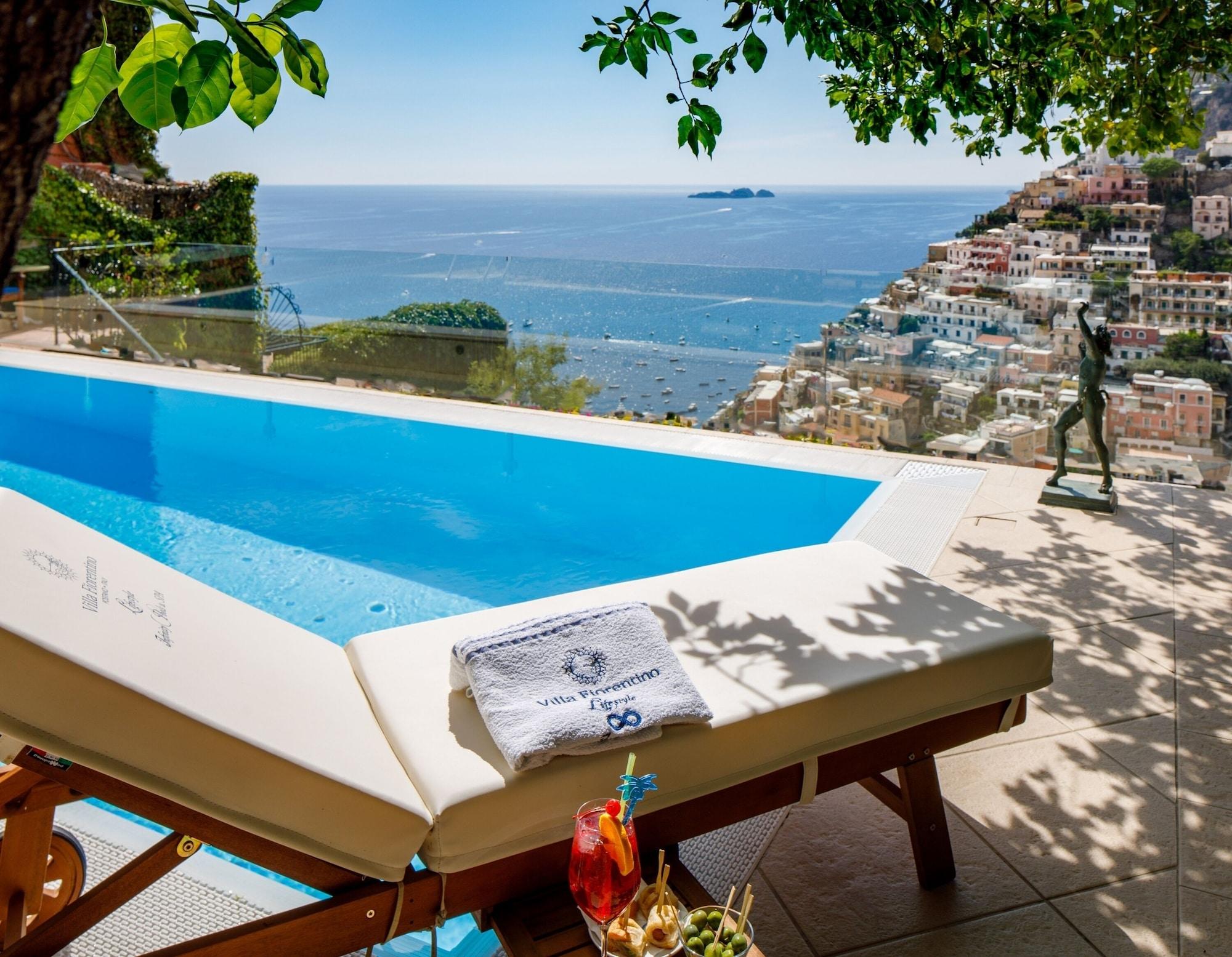 Vista Piscina VILLA FIORENTINO POSITANO