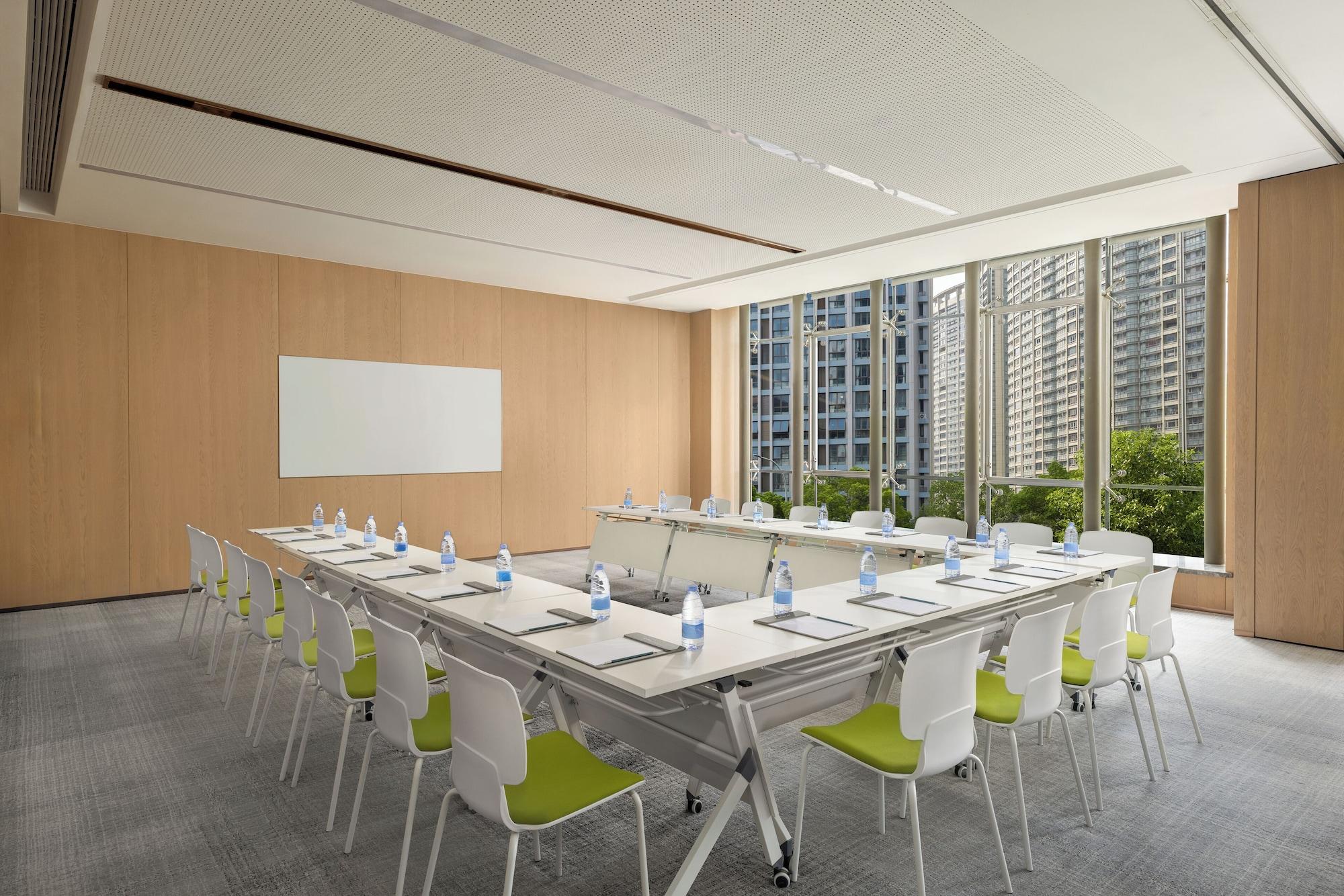 Sala de Reuniones Oakwood Central Wuxi