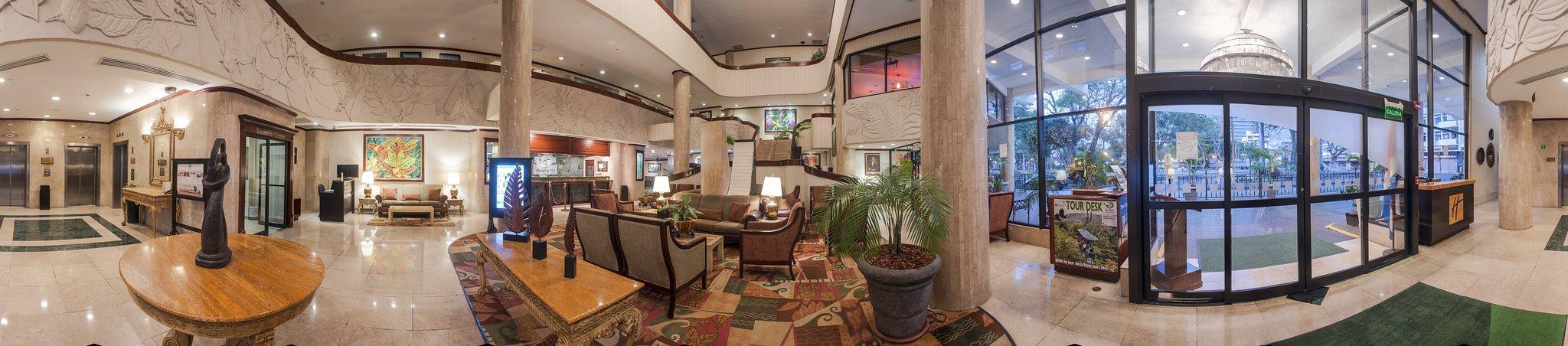 Vista Lobby Holiday Inn San Jose-Aurola