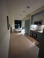 Alquiler Vacacional - Cozy apartment in LA with WiFi, AC, fitness room sauna steam room sauna and pool