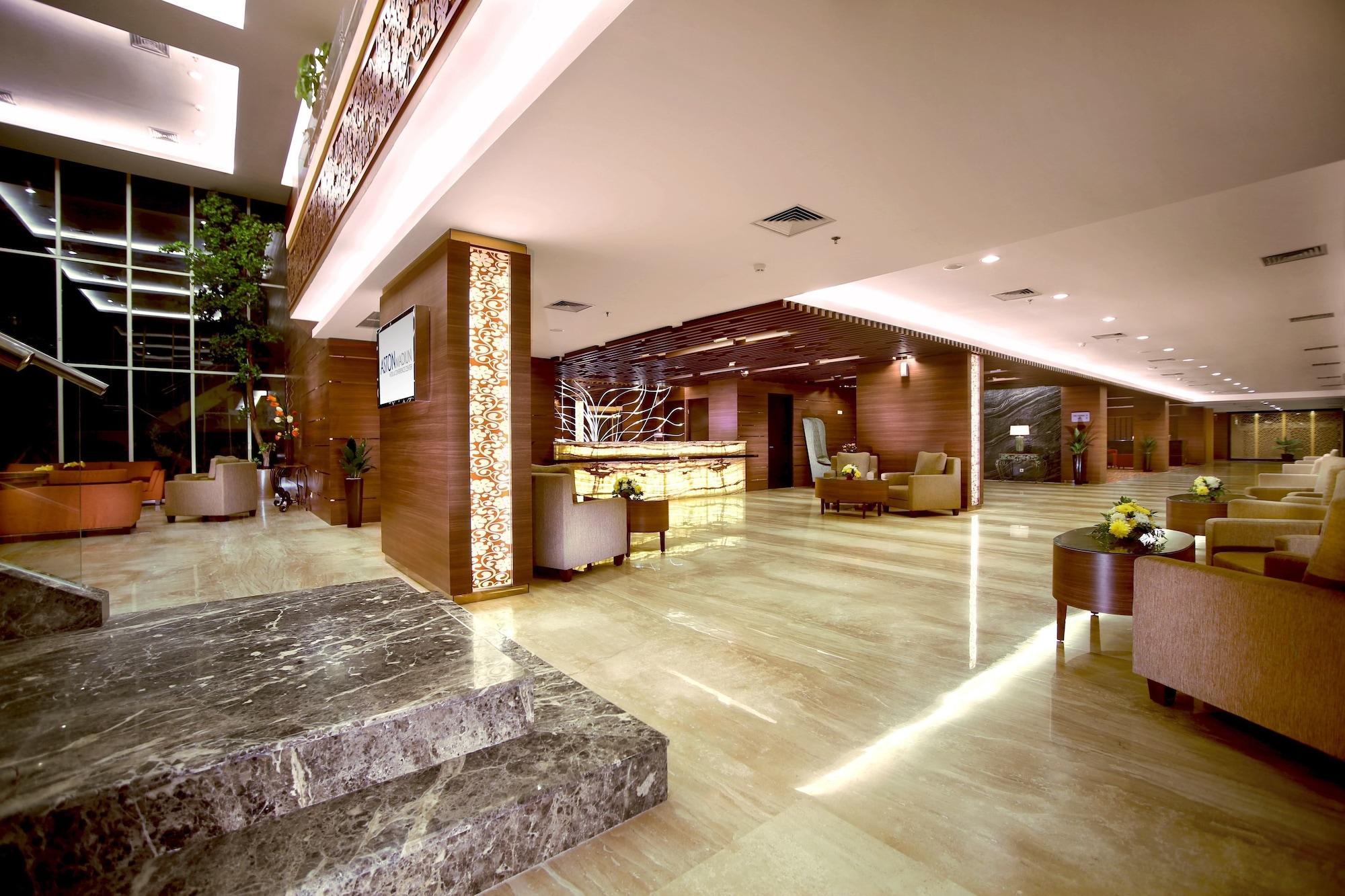 Vista Lobby Aston Madiun Hotel & Conference Center