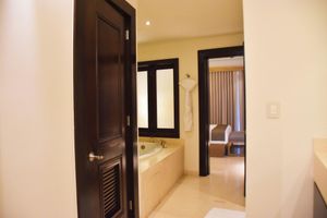 Alquiler Vacacional - Luxury condo in Vistamar Puerta Cortes with access to beach clubs
