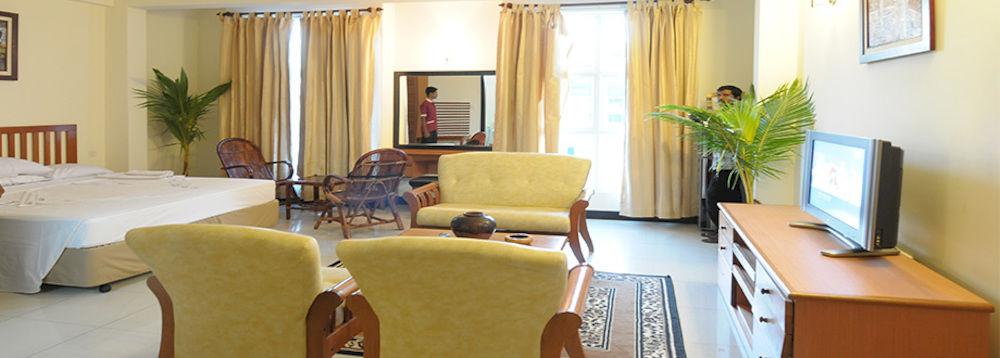 Varios Baani Hotel