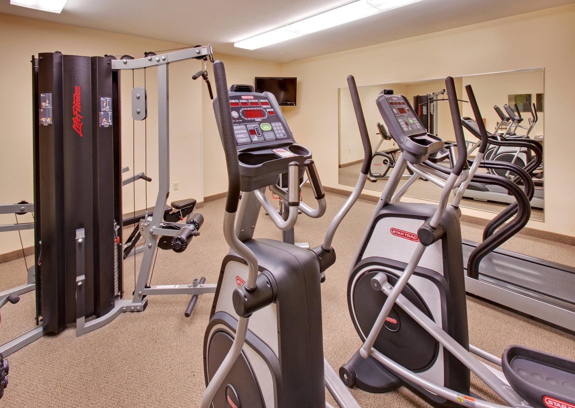 Gimnasio Candlewood Suites Williston by IHG