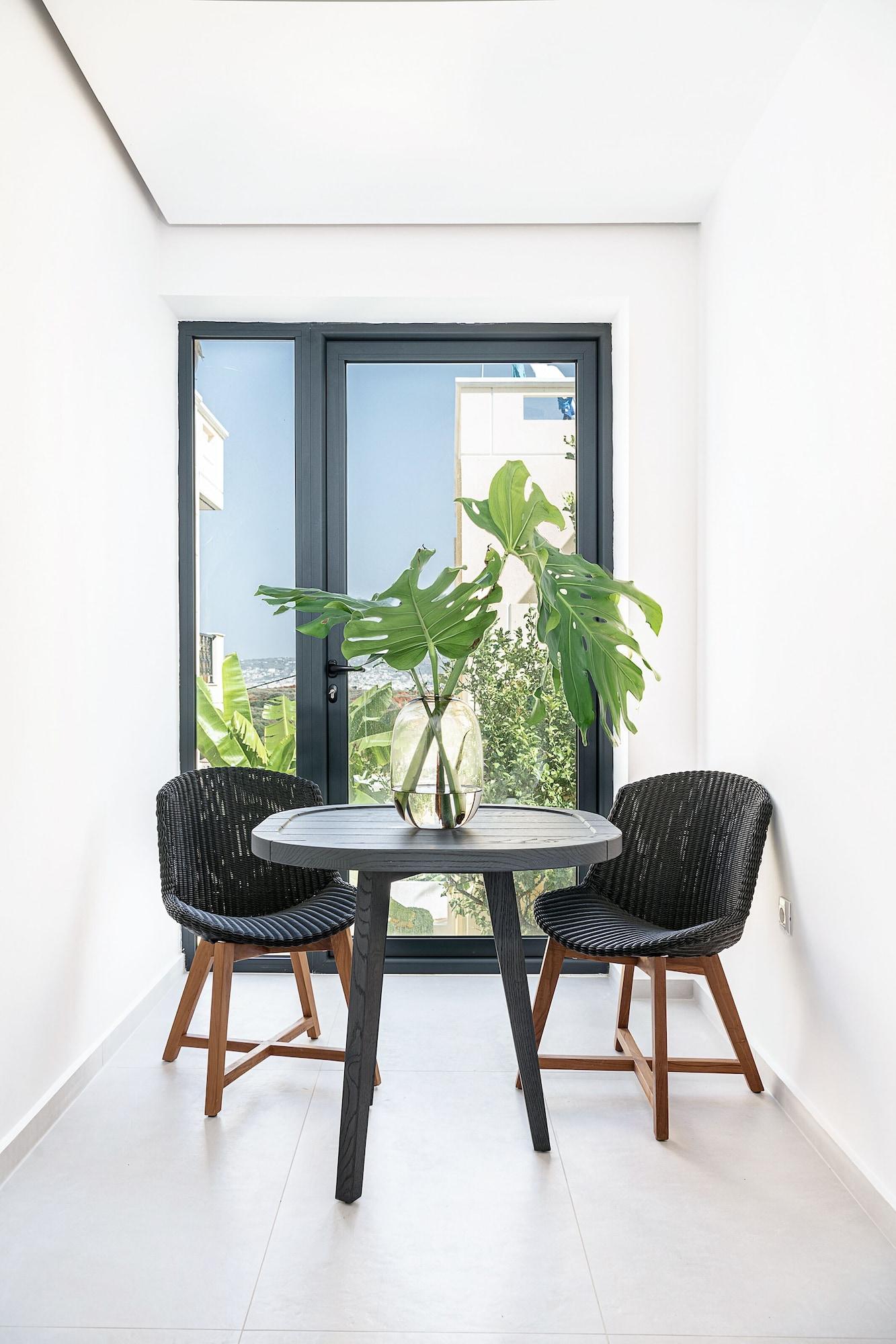 Varios Nuovo Luxury Suites