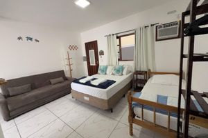 Alquiler Vacacional - Angra Sol e Mar Suite: rest, comfort and enchanting beaches. Close to Brasfels.