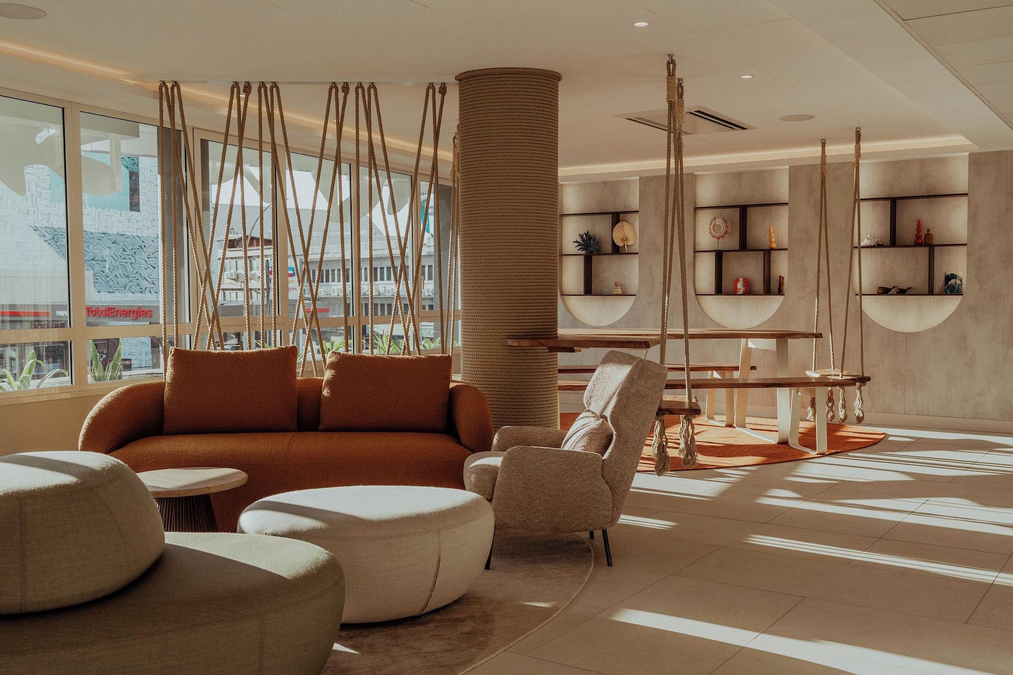 Vista Lobby Hotel Reva Tahiti