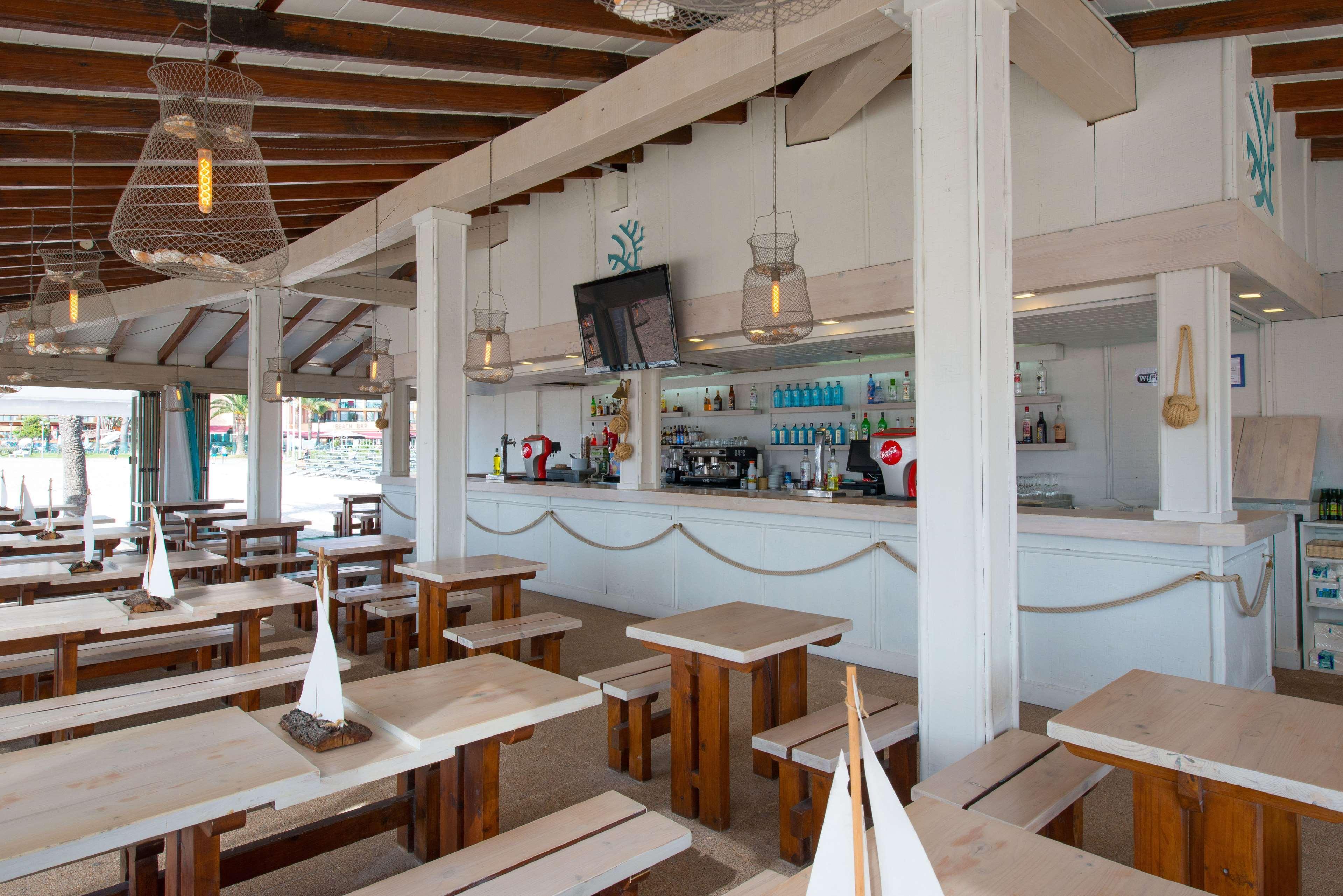 Restaurant Iberostar Waves Ciudad Blanca