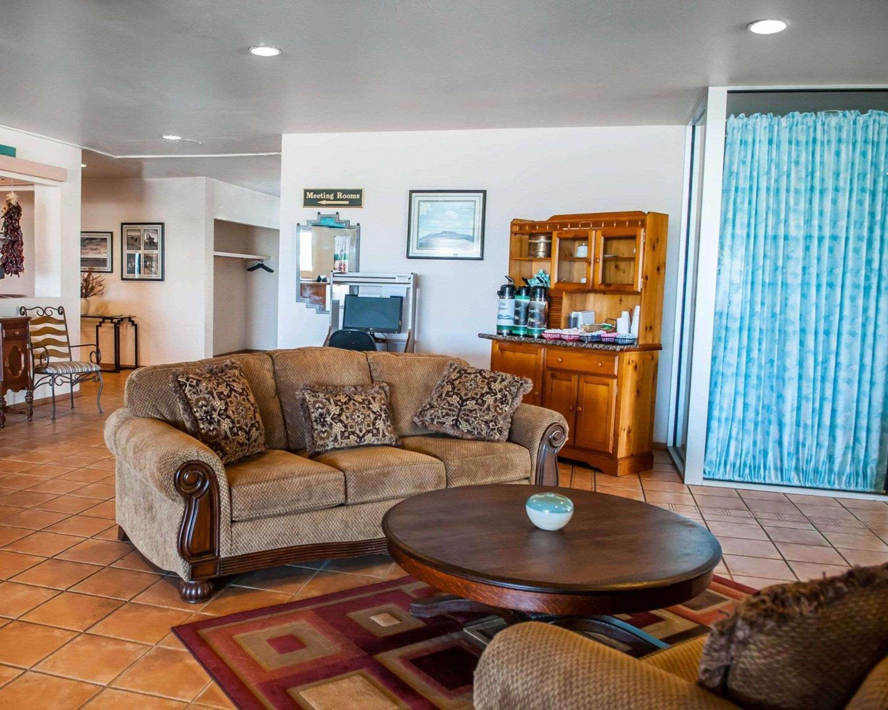 Vista Lobby Quality Inn Tucumcari