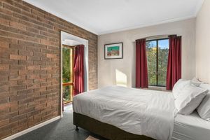 Alquiler Vacacional - 2-bed Townhouse Retreat in Sandy Bay With Parking