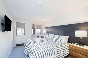 Alquiler Vacacional - Charming 2BR+loft/2Bath;pool/hot tub, steps from Lift #7;walkable to everything