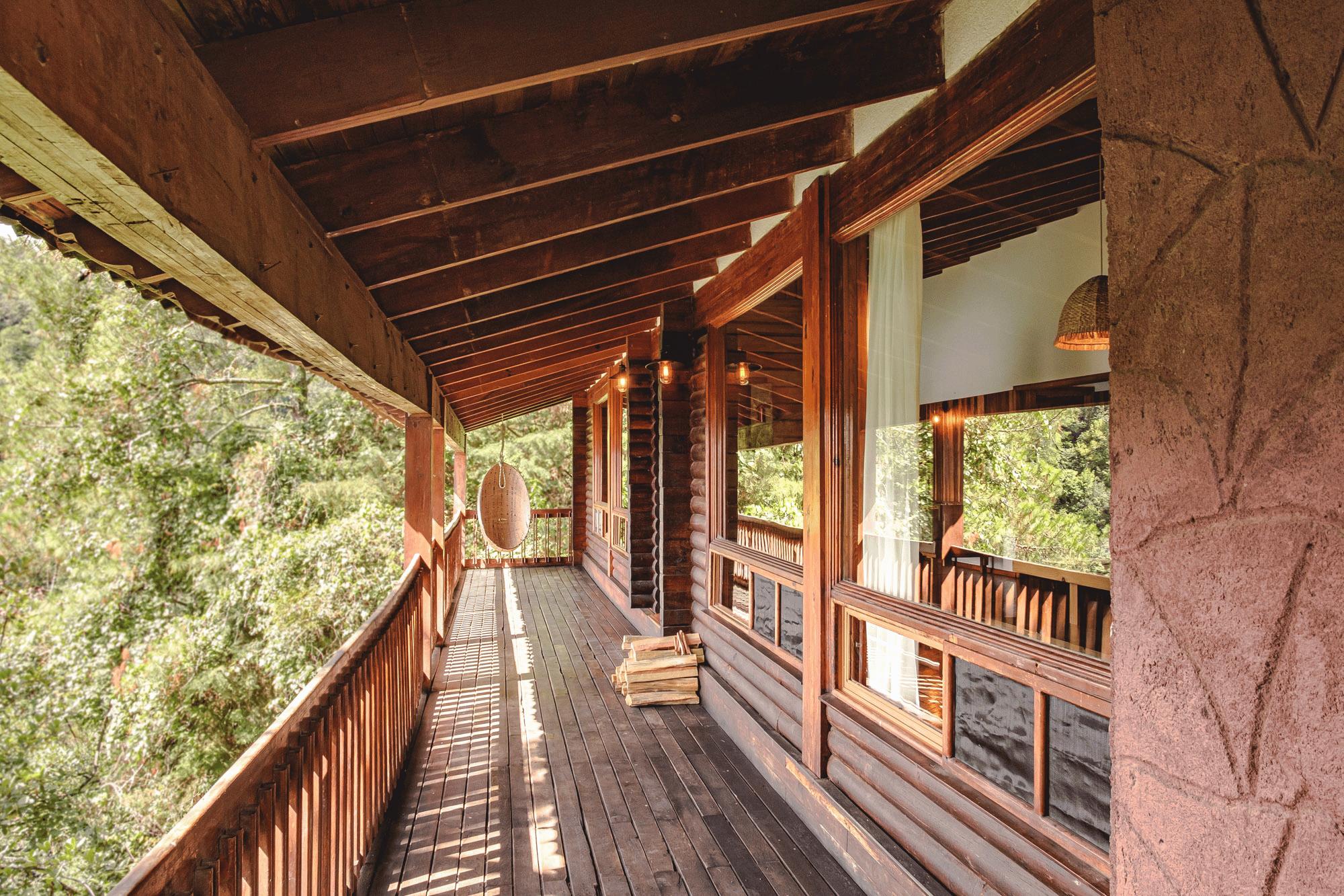 Vista Interior Zirahuen Forest And Resort