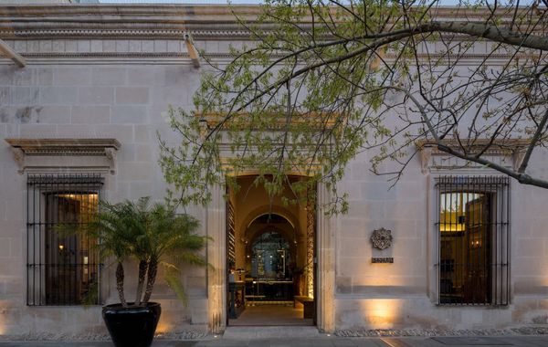 Central Hotel Boutique