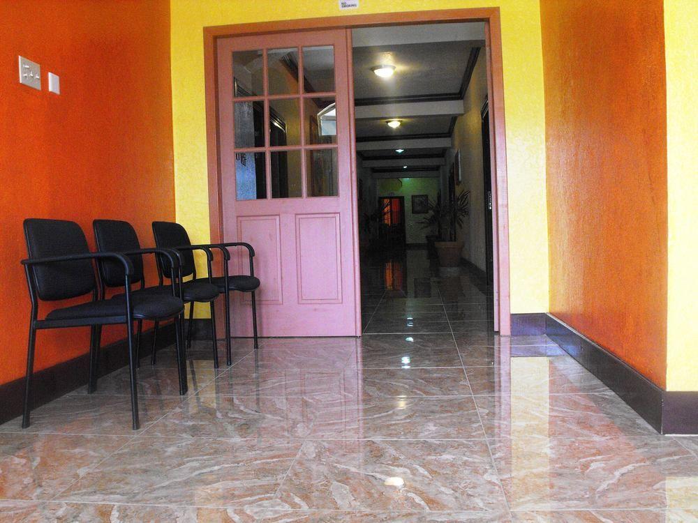 Vista Lobby Hotel Tropik Leadonna