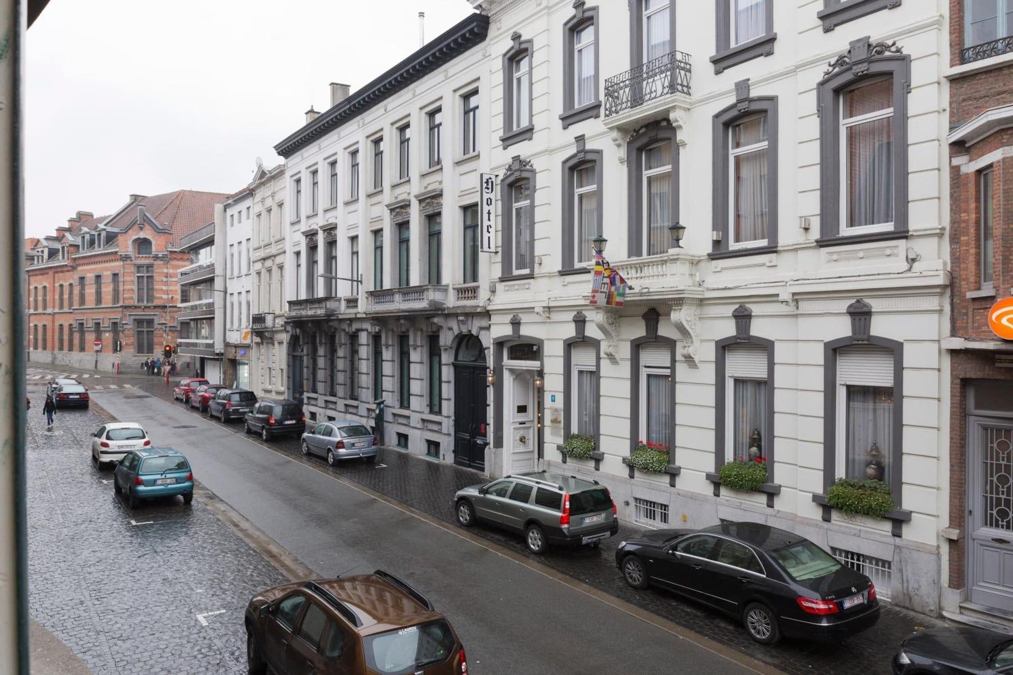 Vista Exterior Station Hotel