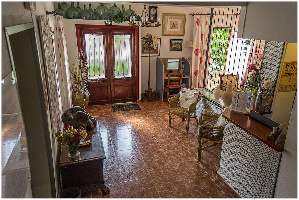 Hostal Valencia by null