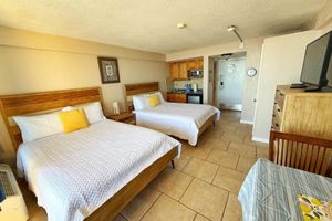 Alquiler Vacacional - NEW Amazing Ocean Front Retreat in Daytona Beach!