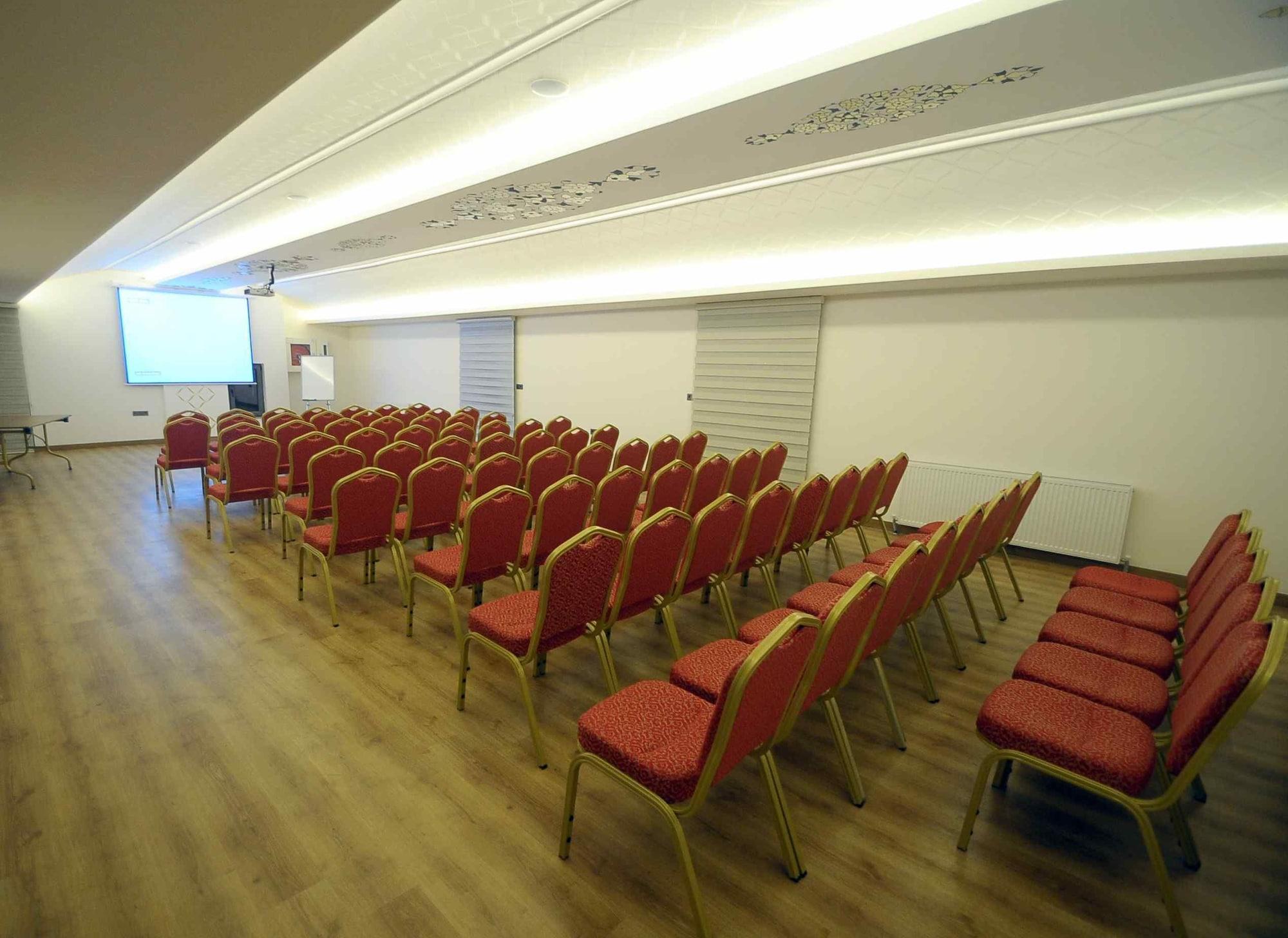Sala de Reuniones Devin Otel Isparta