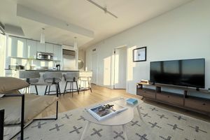 Alquiler Vacacional - 2 bed/2 bath luxe condo in Midtown