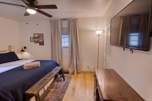 Alquiler Vacacional - A cozy treehouse cabin in the heart of Pinetop.
