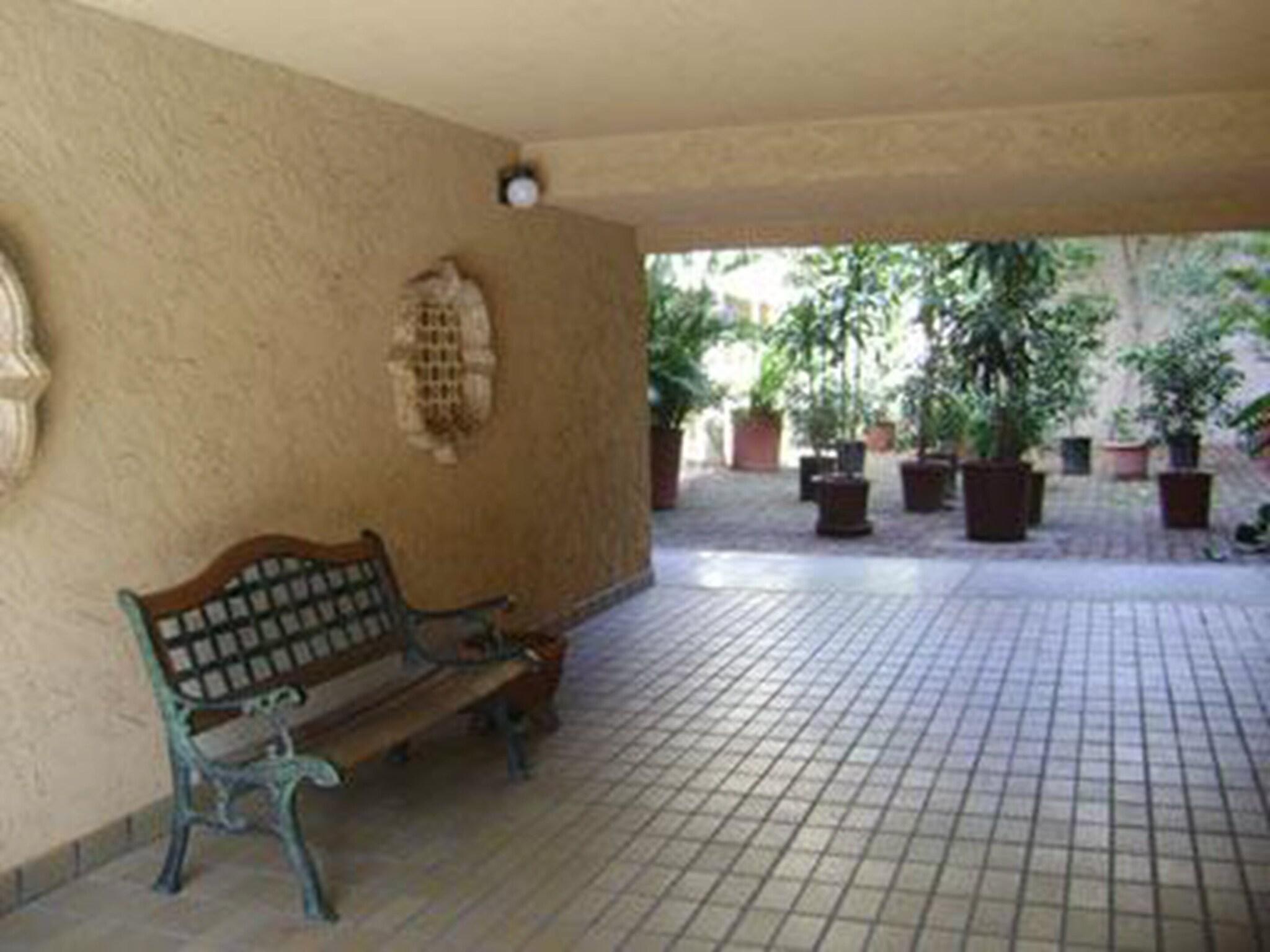 Vista Lobby Hotel La Villa de Zaragoza