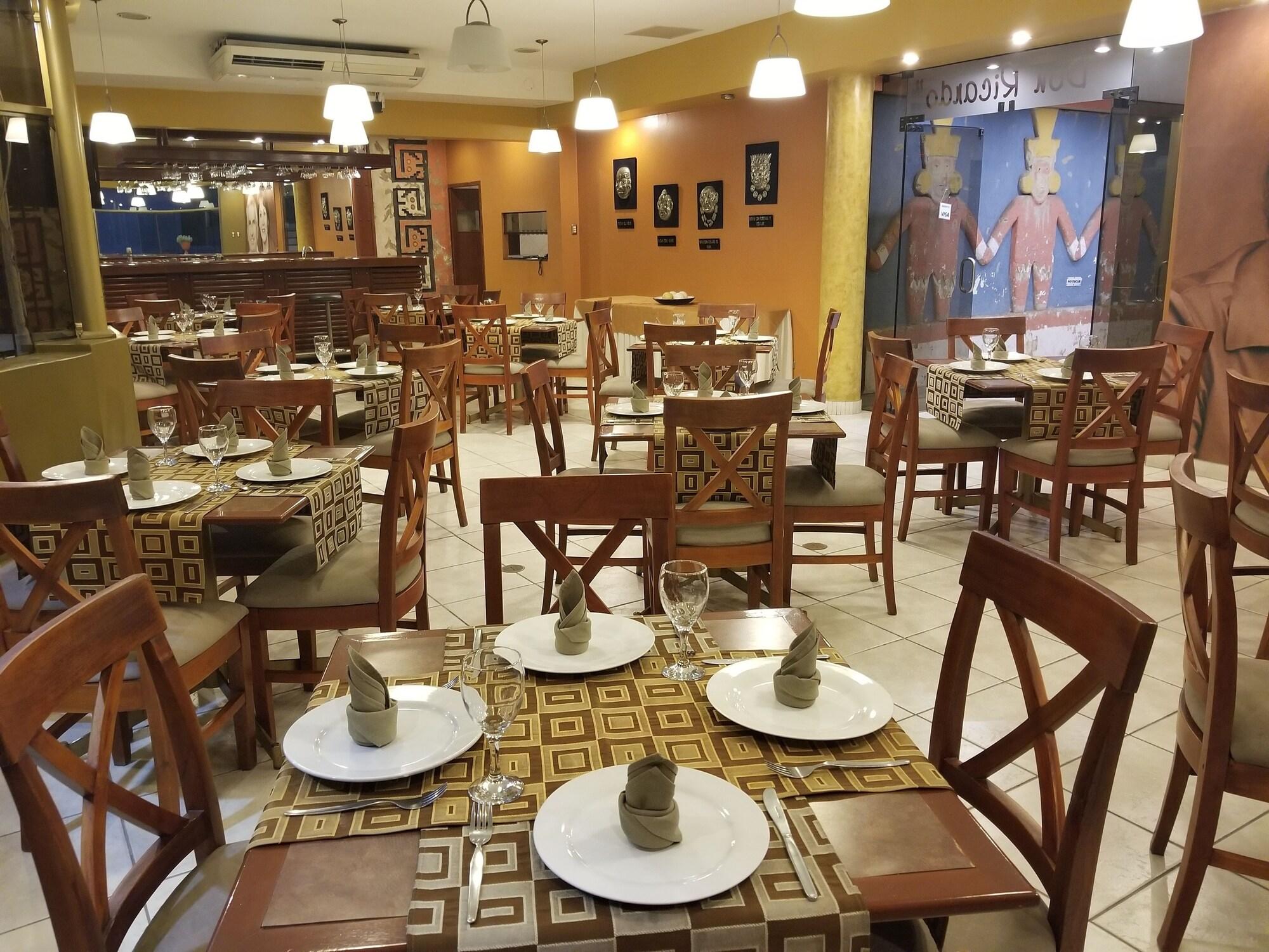 Restaurant El Brujo Hotel - La Merced