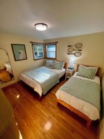 Alquiler Vacacional - Lakefront 2-bed house in Oshkosh with dock!