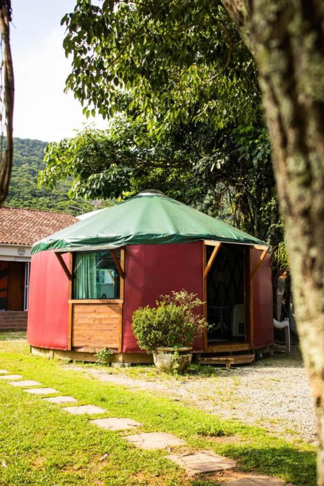 Vista Exterior Island Vibe Nomads - Adventure Hostels