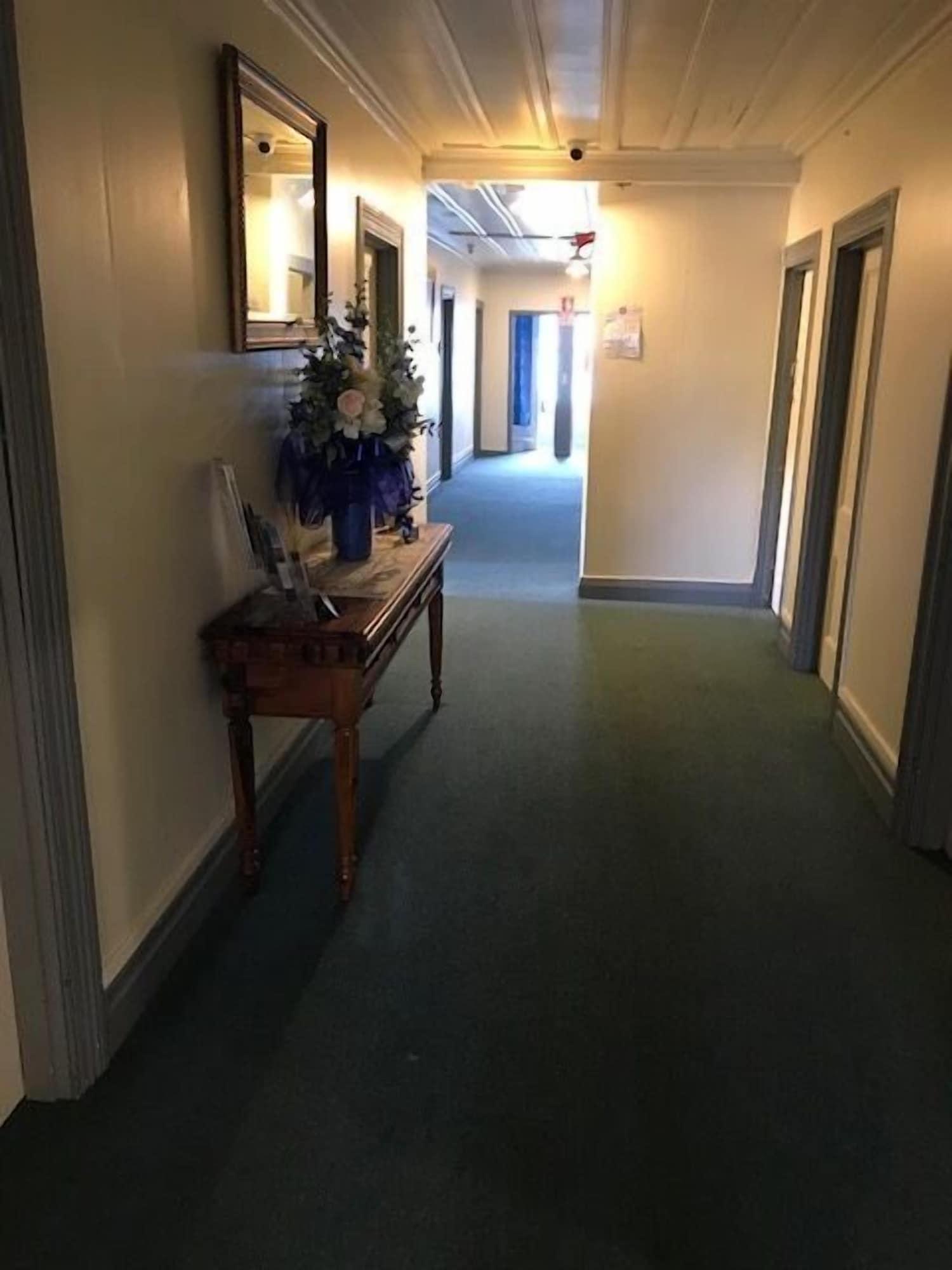 Vista Lobby The Kentish Hotel