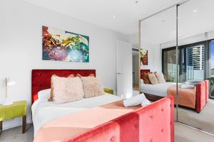 Aluguel por temporada - Love Melbourne by Ready Set Stay - Huge balcony apartment, pet friendly, WIFI