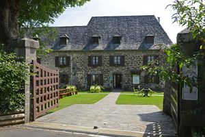 Alojamiento - Azureva Brommat En Carladez